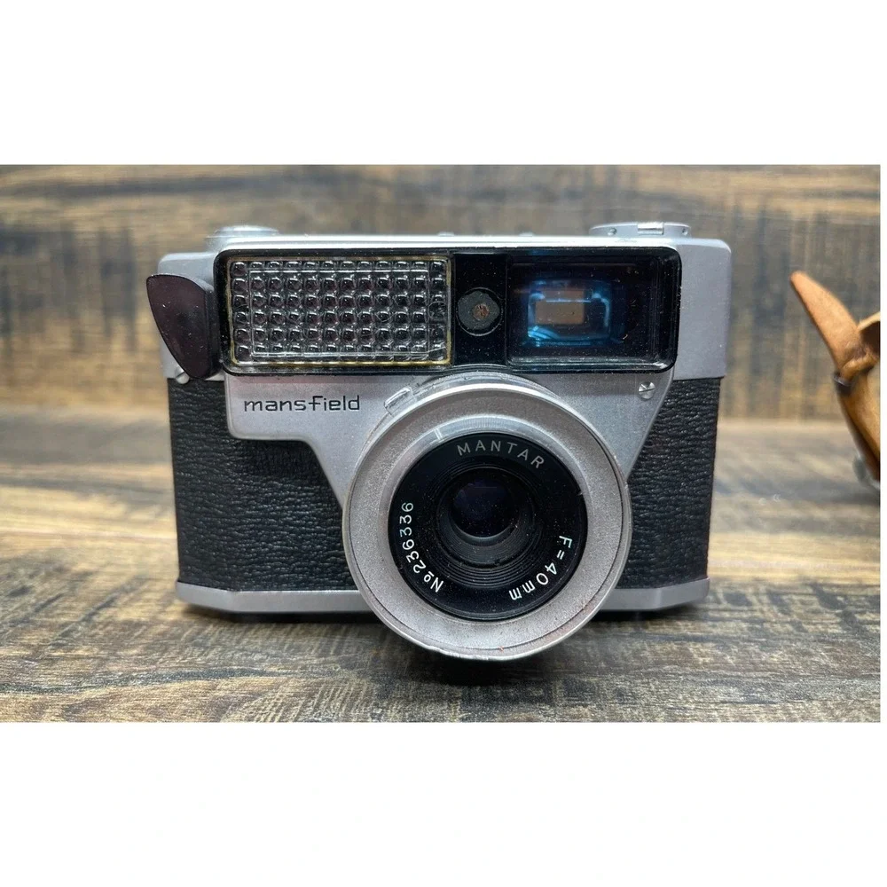 Vintage Mansfield Skylark 35mm Film Camera Mantar 40mm f4 Lens w Leather Case